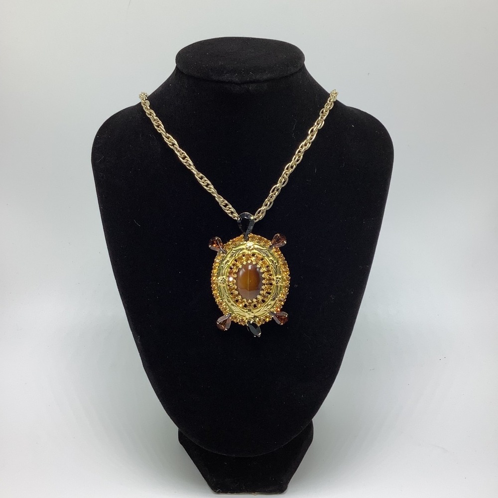 Vintage Gold Tone Turtle Pendant Necklace w/ Oval Tiger Eye Shell & Rhinestones‎